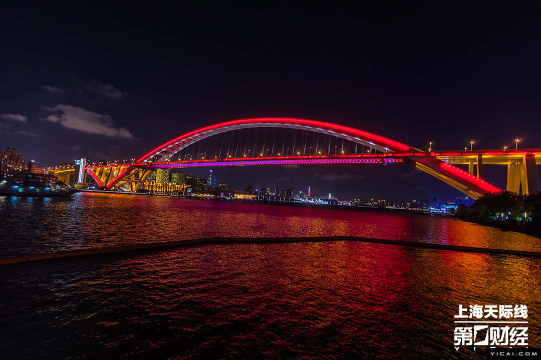 黄浦江四座大桥集体"换装"了 将于国庆绚丽"绽放"